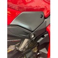 Carbonvani Carbon Fiber Tank Side Panels for Ducati Panigale V4 (2025+) Carbonvani Carbon Fiber Tank Side Panels for Ducati Panigale V4 (2025+)